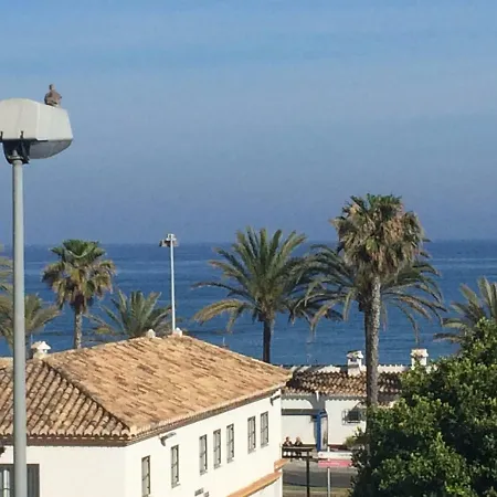 Frente Al Mar *